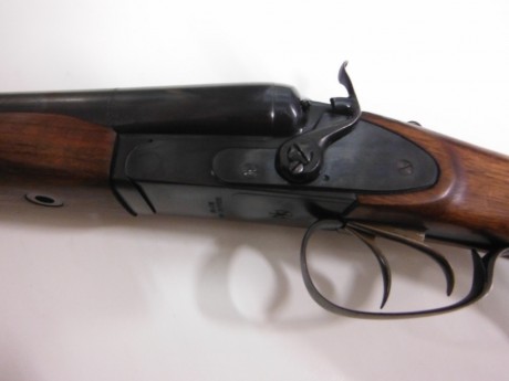 Vendo escopeta de perrillos Baikal 43kh con cañones cortos de 51cm por 200€  gastos de envío incluidos.
Saludos

 01