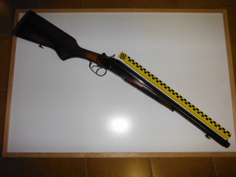 Vendo escopeta de perrillos Baikal 43kh con cañones cortos de 51cm por 200€  gastos de envío incluidos.
Saludos

 22