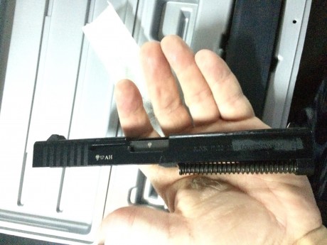 Pongo a la venta mi KIT del 22 de mi Glock 17. Es marca arthur ciener, viene con caja original y un cargador 11