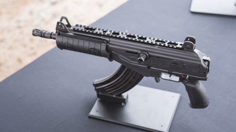  http://www.heraldo.es/noticias/internacional/2015/04/22/alemania_compro_armas_defectuosas_para_ejercito_356167_306.html 151