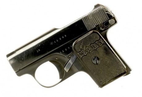 Sres., buenas tardes

Recientemente me regalaron una pistola 6.35 que no se su procedencia ni tiene marca 62