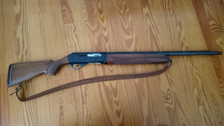 Se vende escopeta repetidora Fabarm, modelo Ellegi, en buen estado. Se vende por no utilizar.
Tambien 00