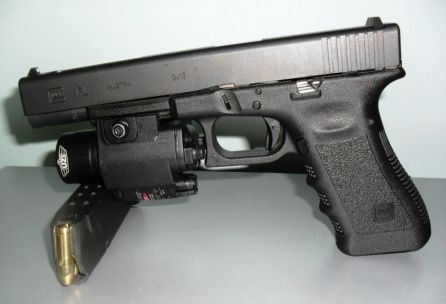  Precio 500 mas gastos de envío si los hay.
 Vendo Glock 17 L cañón de 6" con linterna táctica y 00