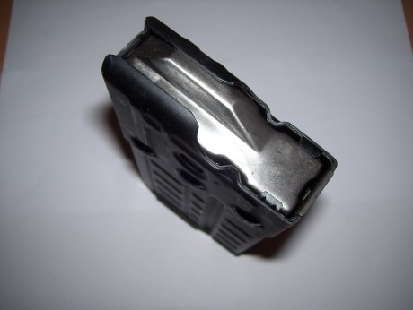 Hola
vendo cargador para el fusil de asalto Aleman HK G3 en Aluminio , esta NUEVO SIN ESTRENAR 
es valido 01