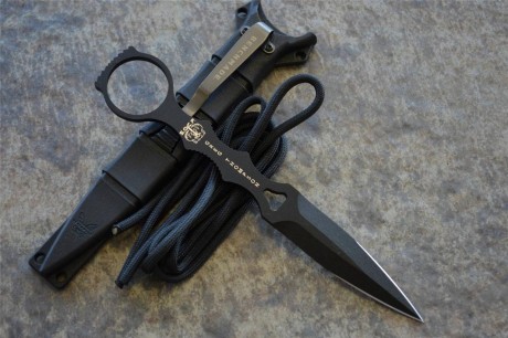 hola me gustaría que me aconsejeís un cuchillo de combate bueno y asequible, me interesa el sog seal team 160