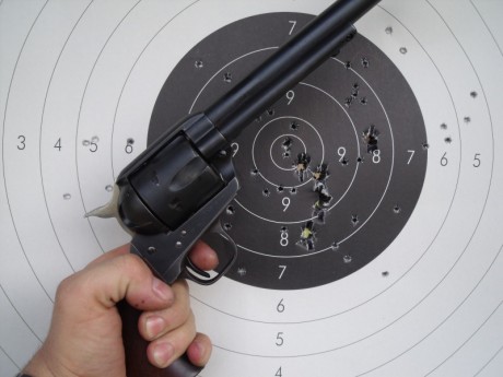 muestro el proceso que realizé en mi revolver, pues suelo pavonar por calor, pero en este caso decidí 21
