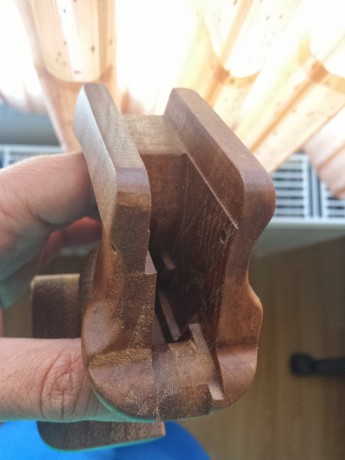 Se vende empuñadura Rink de la talla M, totalmente nueva a estrenar, para el modelo Walther GSP 1970 ( 10
