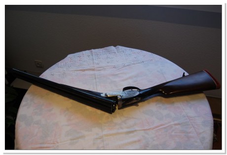 Vendo escopeta paralela, marca GARBI de pletina larga, con dos juegos de cañones, uno de 65 cm de longitud, 02