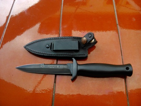 Cambio cuchillo aitor botero por polichoke  de rosca exterior estriado.el cuchillo fue adquirido en este 02