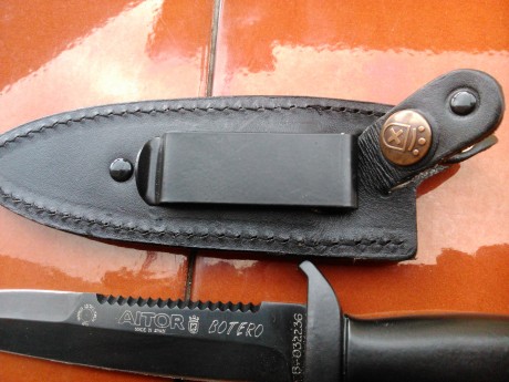 Cambio cuchillo aitor botero por polichoke  de rosca exterior estriado.el cuchillo fue adquirido en este 00