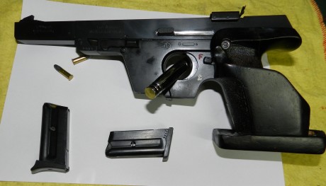 Vendo pistola Walther GSP 22lr. Modelo antiguo pero totalmente precisa, cacha M, dos cargadores, manual 00