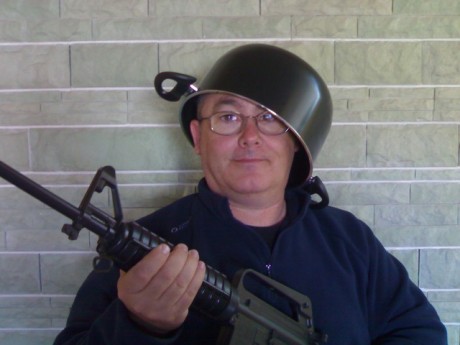  Ya que diversos foreros me han solicitado reabrir aquel viejo y exitoso hilo "Vernos las caras", 40