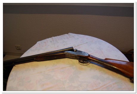 Vendo escopeta paralela, marca JABALI de pletina larga, con cañones de 70 cm de longitud, con choque de 01