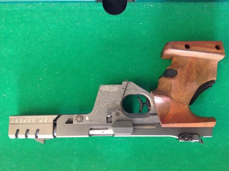 Vendo esta magnifica pistola en calibre .32, esta en perfecto estado tanto estético como de tiro. Viene 01