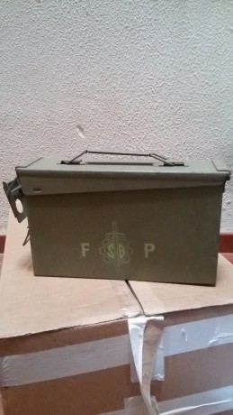 Caja metalica de municion, ideal para guardar tu municion o cualquier cosa, totalmente estanca sus medidas 02