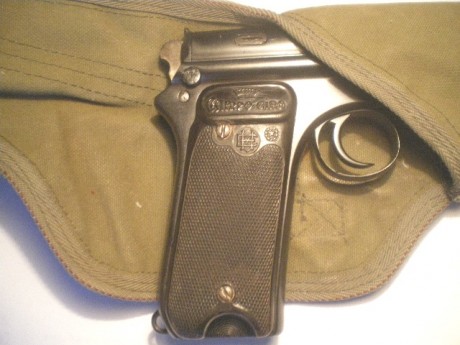De nuevo pongo a la venta mi Pistola Cmpo-Giro de 9mm Largo con una Funda de Epoca de regalo, como se 12