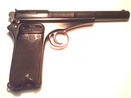 De nuevo pongo a la venta mi Pistola Cmpo-Giro de 9mm Largo con una Funda de Epoca de regalo, como se 11