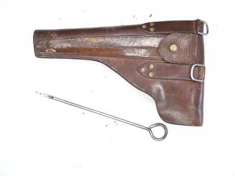 De nuevo pongo a la venta mi Pistola Cmpo-Giro de 9mm Largo con una Funda de Epoca de regalo, como se 10