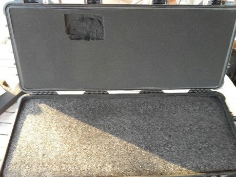 Peli 1700, buen estado, sin golpes, ruedas, cierres, visagras, asas , en buenisimo estado.

160€ 30
