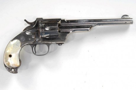 Hace unos días encontré por casualidad en una web extranjera un arma a la venta que hacía muchos años 01