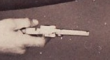 Hace unos días encontré por casualidad en una web extranjera un arma a la venta que hacía muchos años 10