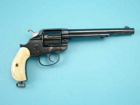 Hace unos días encontré por casualidad en una web extranjera un arma a la venta que hacía muchos años 21