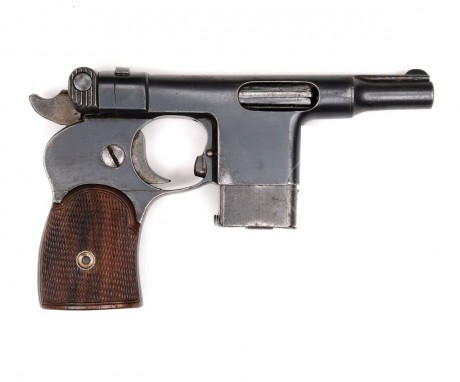 Hace unos días encontré por casualidad en una web extranjera un arma a la venta que hacía muchos años 80