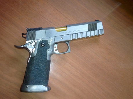 :pist: Preciosa arma especialmente indicada para modalidad de RRTT en la división Estándar. Tiene la nueva 02