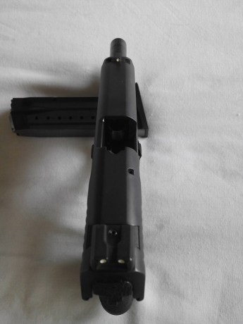 Buenas a todos, vendo (no interesa cambio) pistola S & W MP 9 Guiada en A. Tiene escasamente 100 disparos 11