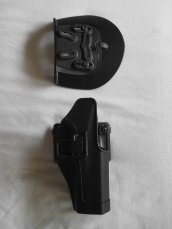 Buenas a todos, vendo (no interesa cambio) pistola S & W MP 9 Guiada en A. Tiene escasamente 100 disparos 21