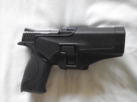 Buenas a todos, vendo (no interesa cambio) pistola S & W MP 9 Guiada en A. Tiene escasamente 100 disparos 30