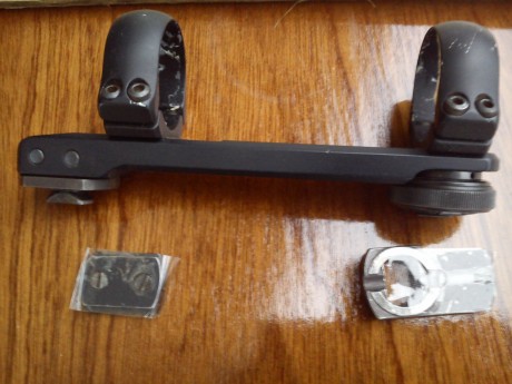 cambio monturas recknagel desmontables de 30 mm por articulos de caza no tengo nada en mente pero respondo 01