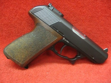 Buenas tardes:
Un amigo se desprendo de su HK p9s, calibre 9mm PB. El estado es superlativo, viene con 02