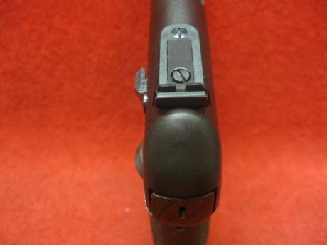 Buenas tardes:
Un amigo se desprendo de su HK p9s, calibre 9mm PB. El estado es superlativo, viene con 01