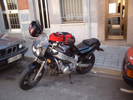 Cambio Yamaha FZR 600 Génesis del 90 por carabina del .22LR preferiblemente táctica, aunque semis y cerrojos 00