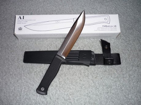   Vendo FALLKNIVEN A1 Zitel  

Nuevo, sin ningun tipo de uso.

Cuchillo sueco con hoja enteriza de acero 00