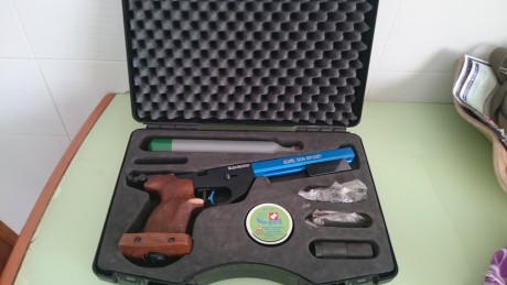 Vendo pistola Alfa max sport match CO2
en su caja con todos los complementos en perfecto estado 
precio: 02