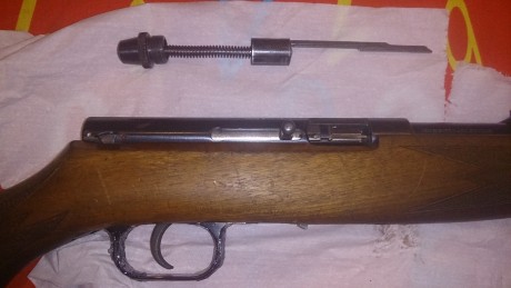 estupenda carabina alemana de la marca krico.
calibre 22 lr
agrupación perfecta.
con 3 cargadores ( 2 72