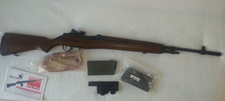 vendo Springfield Armory M1A 307 en perfecto estado,y con los extras que se ven
el precio 1800+portes 00