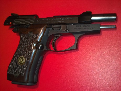   Hola Chic@s!

Pongo en venta mi Beretta 81FS IMPECABLE del 7.65mm/.32ACP, guiada "F", en Madrid. 11