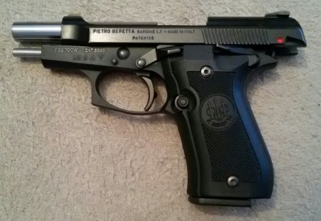   Hola Chic@s!

Pongo en venta mi Beretta 81FS IMPECABLE del 7.65mm/.32ACP, guiada "F", en Madrid. 31