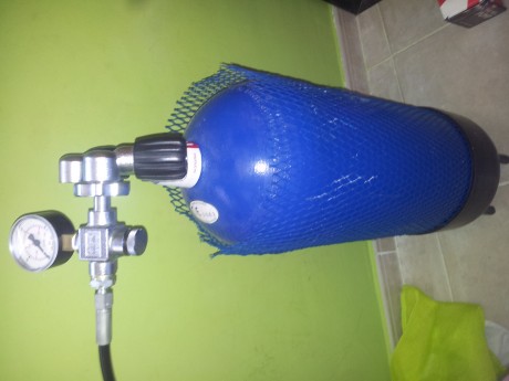pues vendo botella de 15 litros con doble griferia malla y culote solo se a llenado 3 veces y utilizado 02