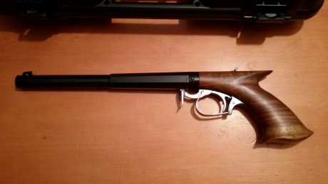 Vendo esta joya, por no adaptarme a la empuñadura no la domino, no tiene muchos tiros esta como nueva 01