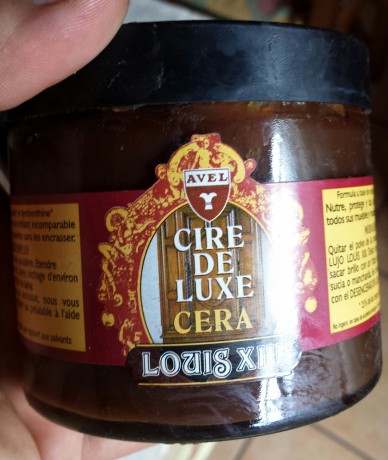 Buenas,  me han regalado una escopeta paralela que está bastante bien de maderas pero tiene una pequeña 170