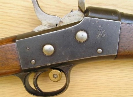 Buenas tardes a todos, me llamo Juan y salvo un par de carabinas de aire y pistolas de gas soy un neófito 21