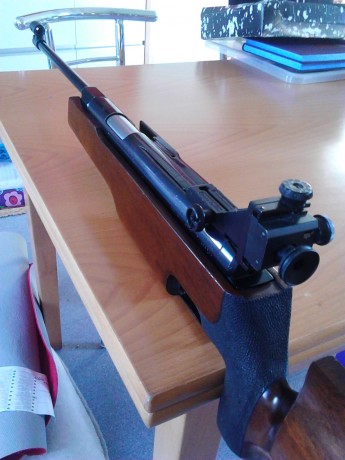 vendo esta magnifica feinwerkbau 300s en muy buen estado y perfecto funcionamiento, con su tunel y diopter 01