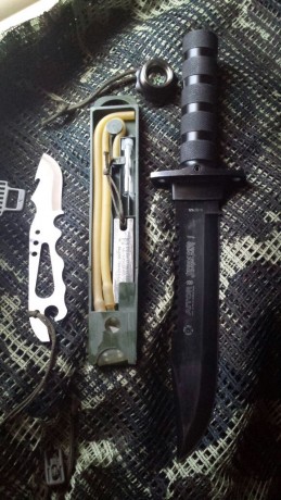 Pongo a la venta este impresionante cuchillo de supervivencia Aitor Jungle king 1 prácticamente sin uso, 01
