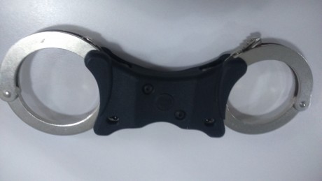 se venden fundas nuevas Vega holster antihurto de polímero nivel 3,para beretta 92,y hk usp compact.
precio 00