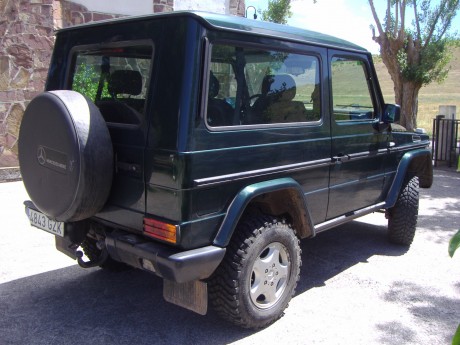  Mercedes 019.JPG Hola a todos: vendo la leyenda de los TT del mundo, mi Mercedes G 300 turbo-diesel de 01