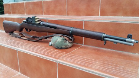 Se vende M1 Garand . Springfield armory. Calibre 30-06
año 1945. Cañon nuevo de arsenal. Maderas en perdfecto 01